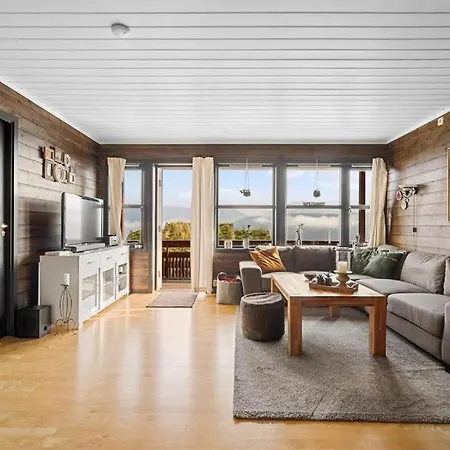 Apartment Lovely With Amazing View And Sauna