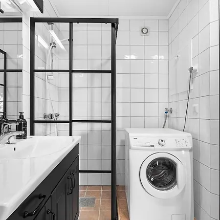 Lovely With Amazing View And Sauna Apartment *