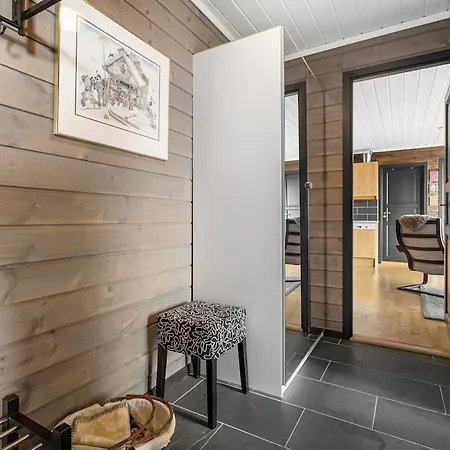 Lovely With Amazing View And Sauna Apartment Skulestadmo