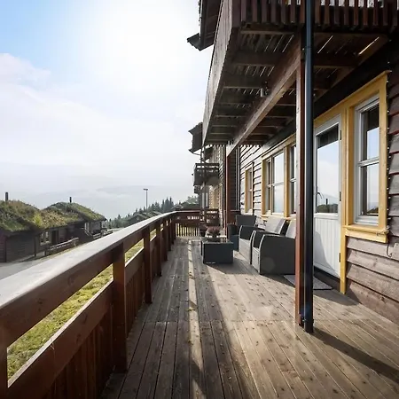 Lovely With Amazing View And Sauna Apartment Skulestadmo
