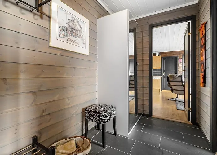 Lovely With Amazing View And Sauna דירה Skulestadmo