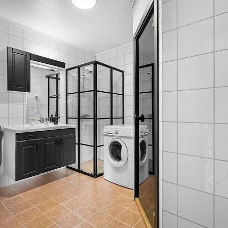 Lovely With Amazing View And Sauna